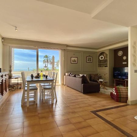 Апартаменты Casa Del Mar Сиджес Экстерьер фото